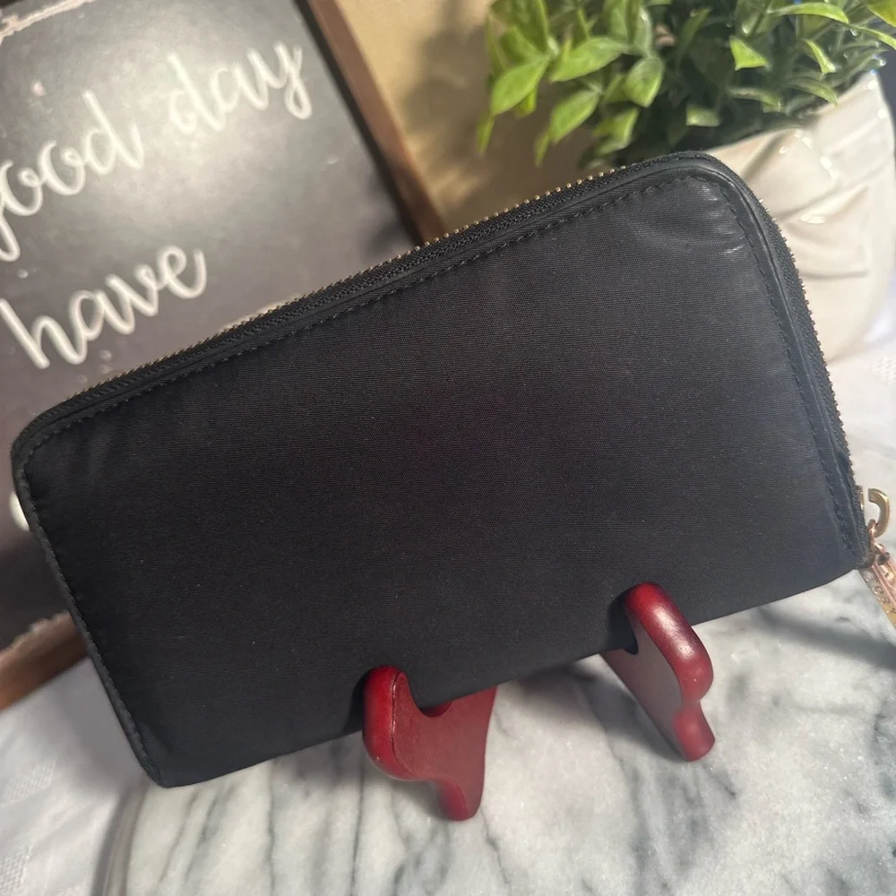 Tory Burch Black Zip around Wallet Nylon and all leather interior gold hardware - Picture 3 of 14